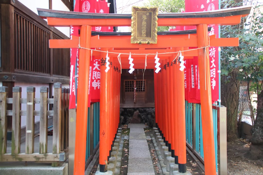 諏訪神社 思の森稲荷大明神