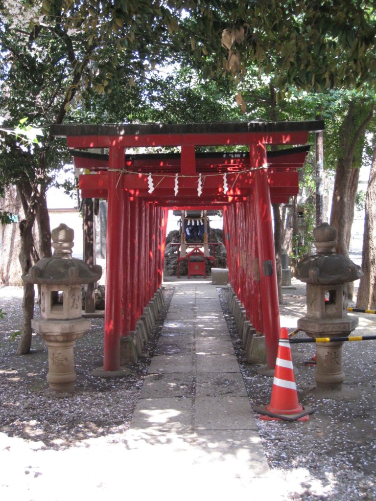 花園神社 威徳稲荷神社