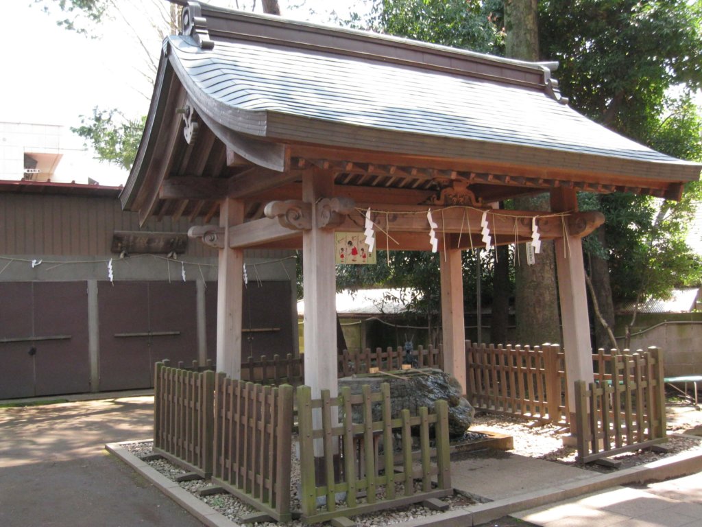 天沼八幡神社 手水舎